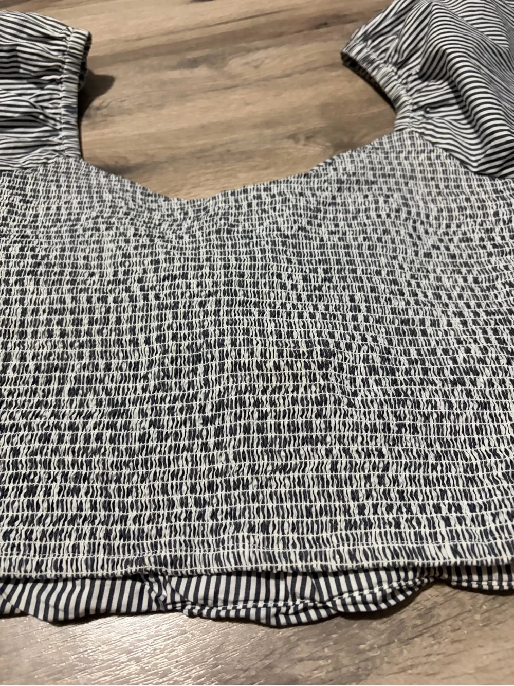 J. Crew Black & White Striped Puff-Sleeve Crop Top- small (19ptp)